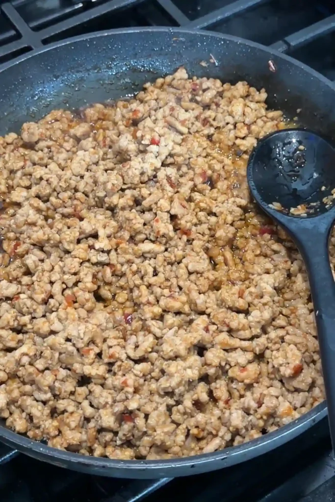 Ground pork topping cooked with garlic, ginger, doubanjiang, and soy sauce for tantanmen ramen